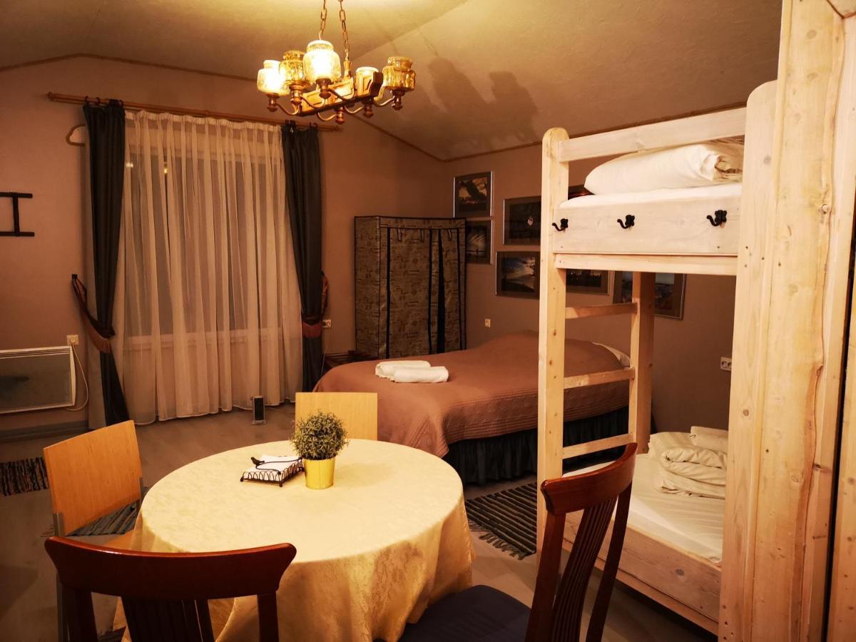 Viesu Nams Vecmuiza Hotel Tūja Exterior foto